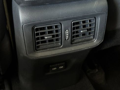 Used 2025 Toyota RAV4 XLE FWD image 15