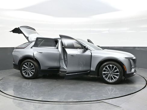 Certified 2024 Cadillac Lyriq Sport w/ LPO, Floor Liner Package image 38