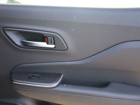 Used 2023 Toyota Crown XLE image 36