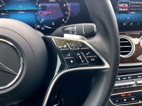 Certified 2022 Mercedes-Benz E 350 4MATIC Sedan image 21