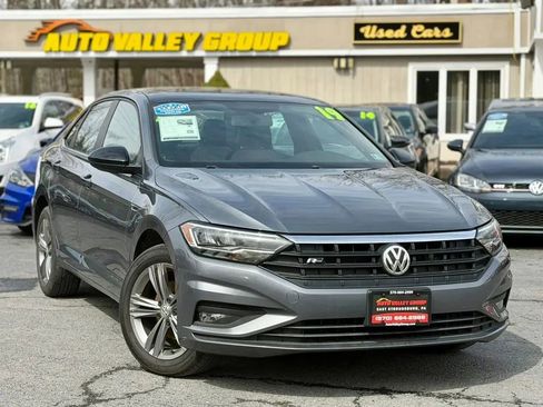 Used 2019 Volkswagen Jetta R-Line image 1