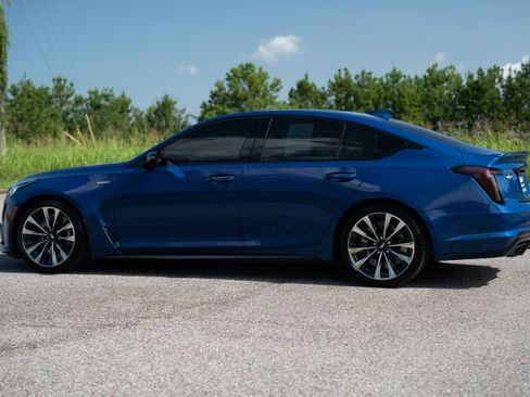 Used 2022 Cadillac CT5 V Blackwing RWD image 7