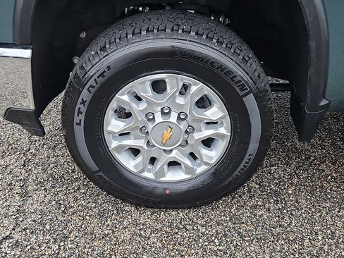 Used 2026 Chevrolet Silverado 2500 LT AWD/4WD image 7