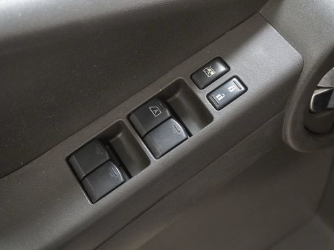 Used 2012 Nissan Xterra PRO-4X w/ Pro-4x Leather Pkg AWD/4WD image 20