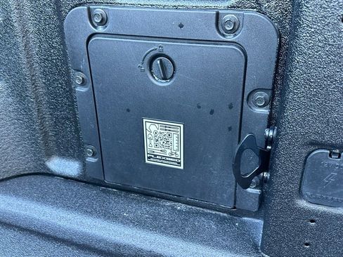 Used 2024 Ford Maverick Lariat image 18