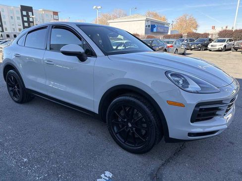 Used 2021 Porsche Cayenne Coupe image 7