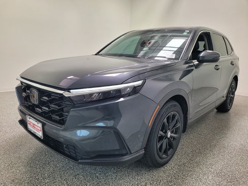 Used 2024 Honda CR-V EX-L image 2