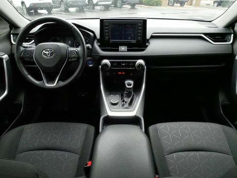 Certified 2021 Toyota RAV4 XLE w/ Convenience Package AWD/4WD image 10