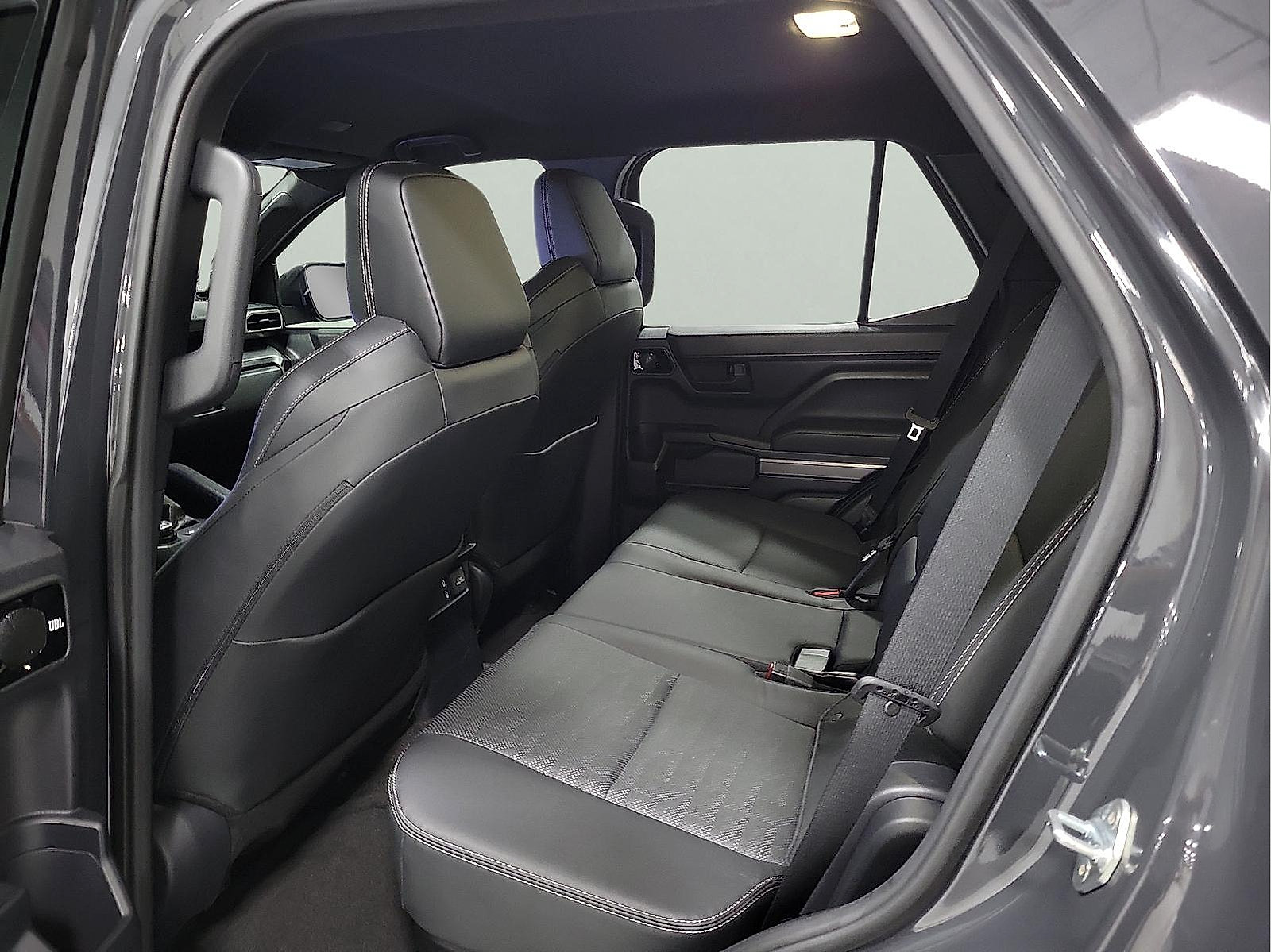 Certified 2025 Toyota 4Runner TRD Off-Road Premium w/ Tow Technology Package AWD/4WD image 9