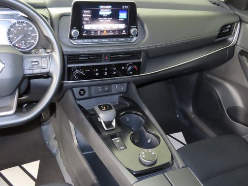 Certified 2025 Nissan Rogue S image 35