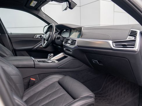 Used 2023 BMW X6 xDrive40i w/ M Sport Package AWD/4WD image 25