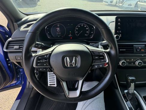 Used 2018 Honda Accord Sport image 8