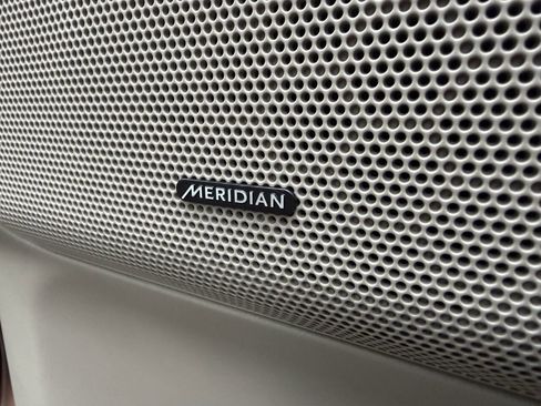 Used 2014 Land Rover LR2 HSE image 31