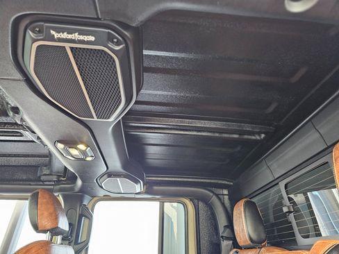 Used 2023 Jeep Gladiator Sport image 37