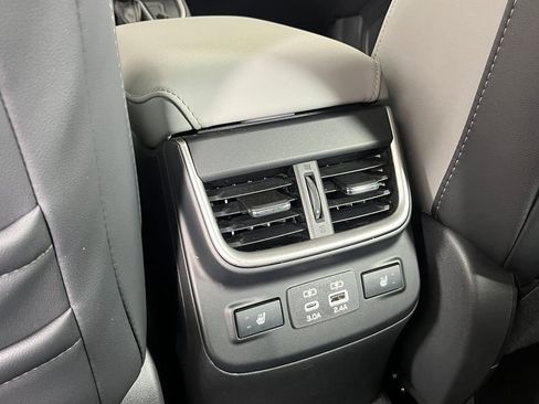 Used 2025 Subaru Legacy Limited image 28