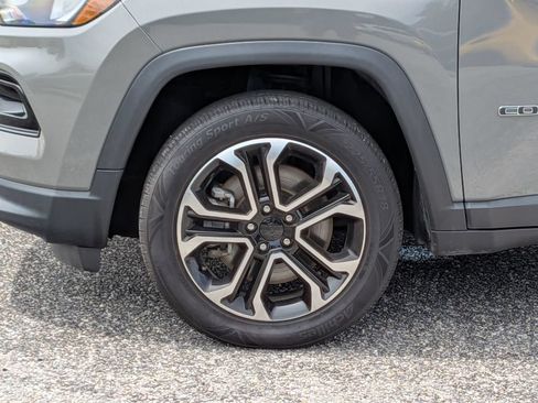 Used 2023 Jeep Compass Limited AWD/4WD image 11