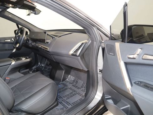 Used 2024 BMW iX xDrive50 w/ Premium Package AWD/4WD image 46
