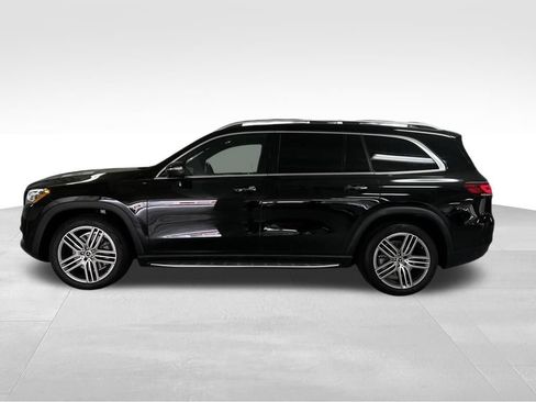 Used 2022 Mercedes-Benz GLS 450 4MATIC image 2
