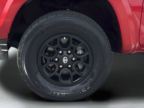 Used 2022 Toyota Tacoma SR5 w/ Technology Package RWD image 25