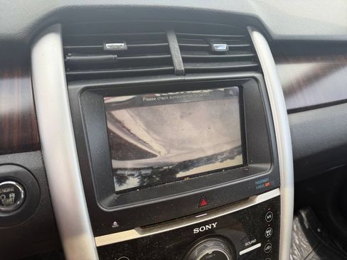 Used 2011 Ford Edge Limited w/ 301A Rapid Spec Order Code FWD image 27
