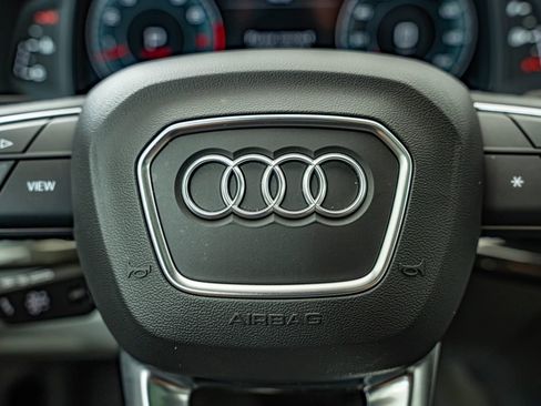 Used 2023 Audi Q7 3.0T Premium Plus w/ Premium Plus Package AWD/4WD image 22