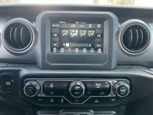 Used 2021 Jeep Wrangler Sport S image 18