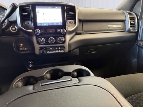 New 2026 RAM 2500 Big Horn AWD/4WD image 18