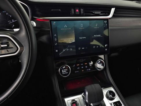 Used 2022 Jaguar F-PACE S image 25