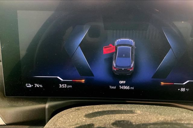 Used 2022 BMW i4 eDrive40 w/ M Sport Package RWD image 9