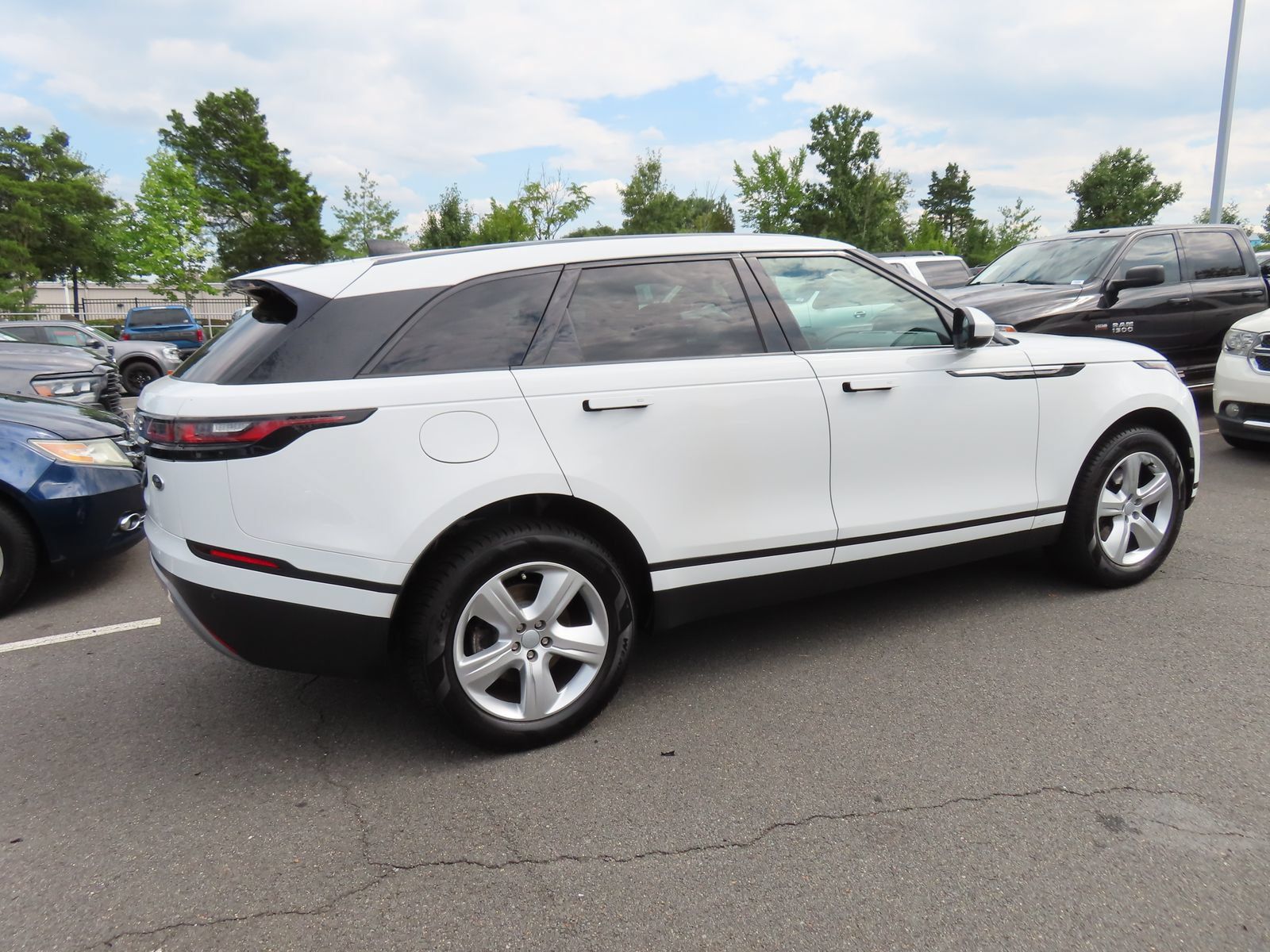 Used 2023 Land Rover Range Rover Velar S AWD/4WD image 5