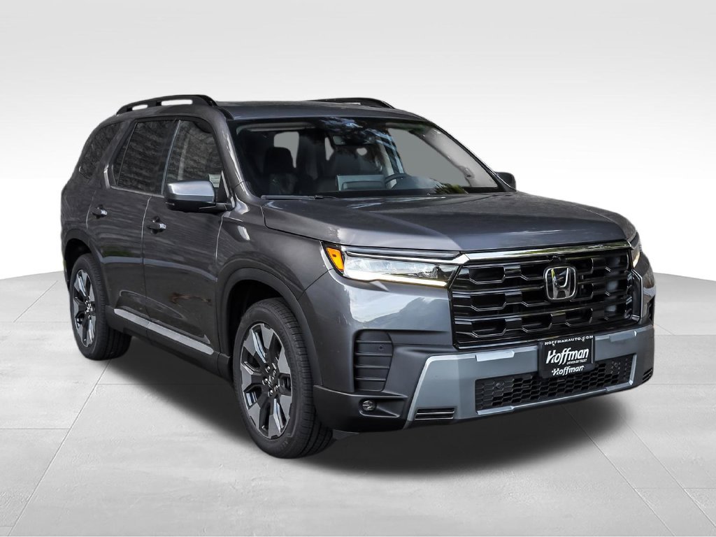 New 2026 Honda Pilot Touring image 2