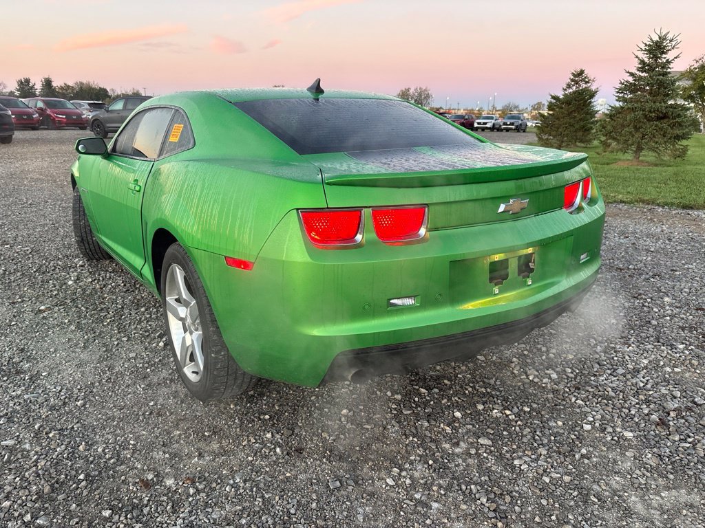 Used 2010 Chevrolet Camaro LT RWD image 7