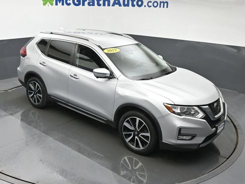 Used 2019 Nissan Rogue SL FWD image 3