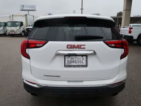 Used 2019 GMC Terrain SLT w/ Preferred Package image 5