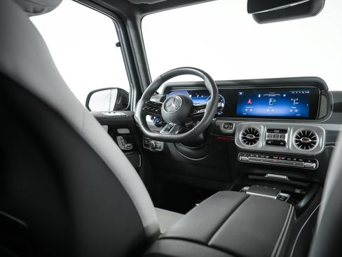 Used 2025 Mercedes-Benz G 63 AMG 4MATIC image 40