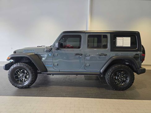Used 2024 Jeep Wrangler Unlimited AWD/4WD image 2