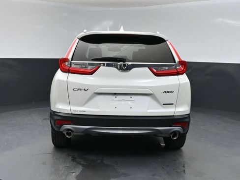 Used 2018 Honda CR-V Touring image 4