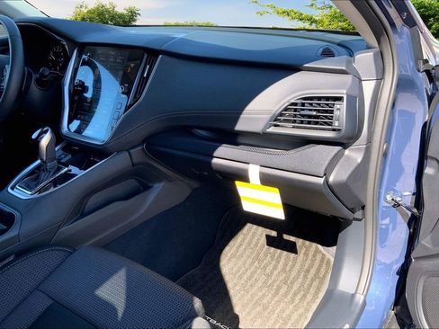 Certified 2025 Subaru Outback Premium image 25