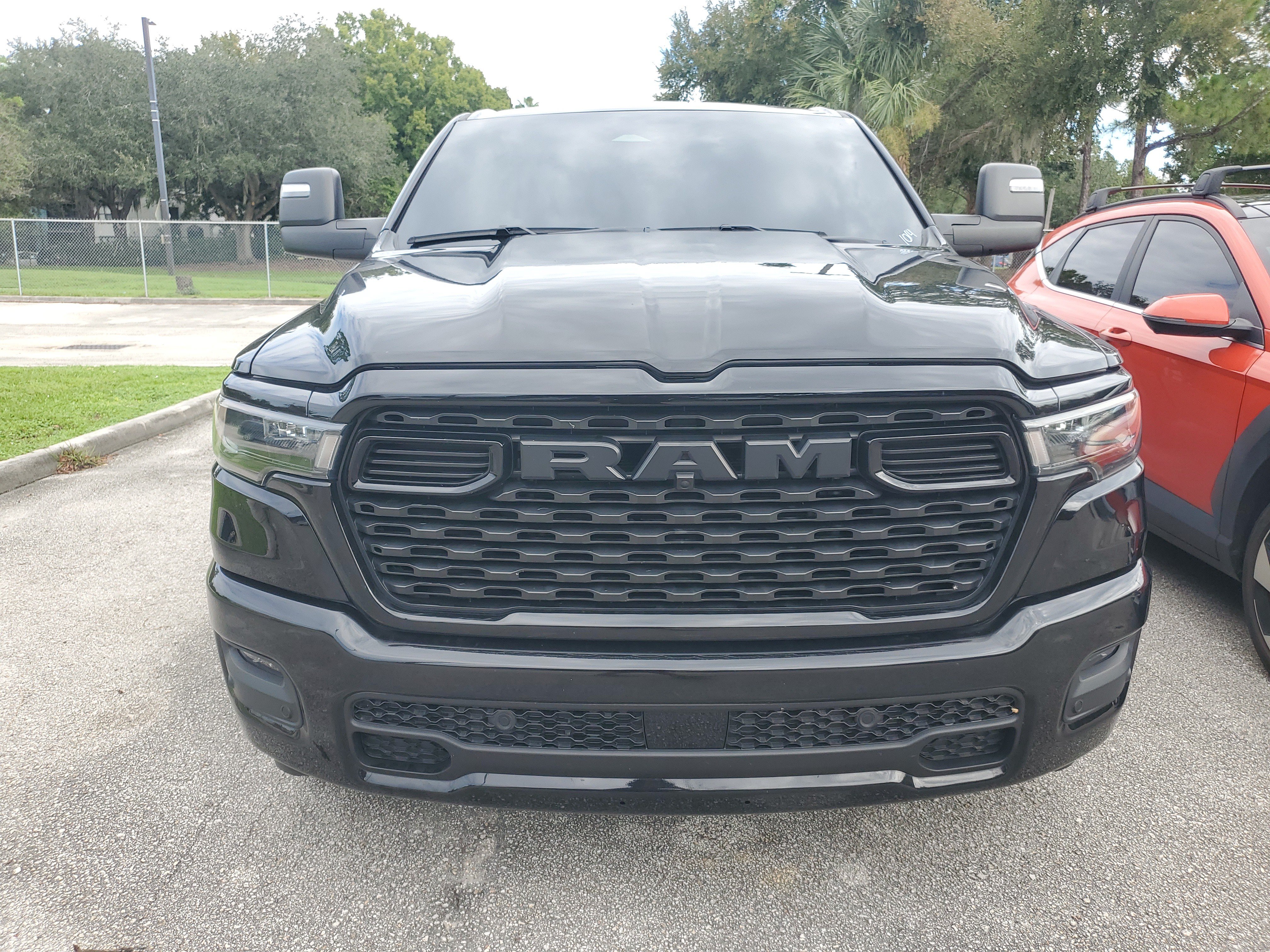 Used 2025 RAM 1500 Big Horn AWD/4WD image 4