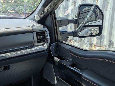 Used 2024 Ford F250 Platinum AWD/4WD image 56