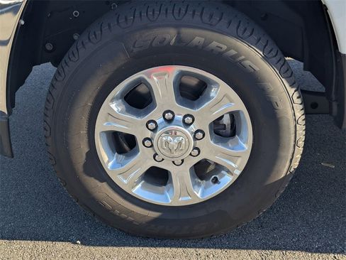 Used 2024 RAM 2500 Big Horn image 11