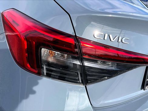 Used 2023 Honda Civic Sport image 27