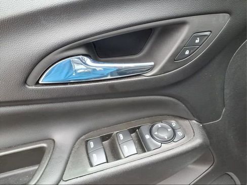 Used 2024 Chevrolet Equinox LT w/ LPO, Floor Liner Package image 16