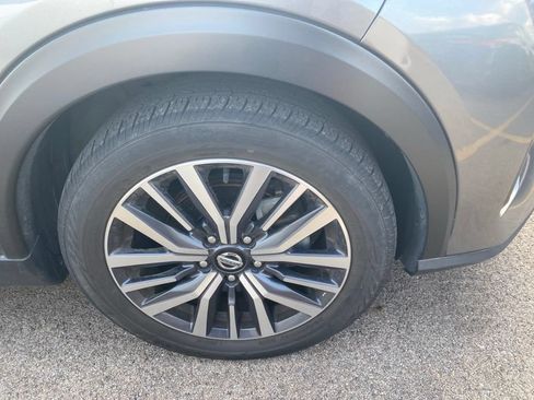 Used 2021 Nissan Kicks SV FWD image 5