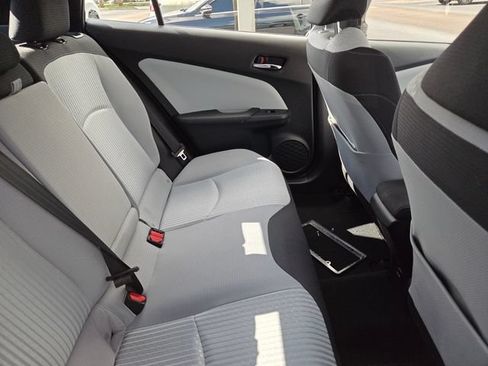 Used 2016 Toyota Prius Three FWD image 4