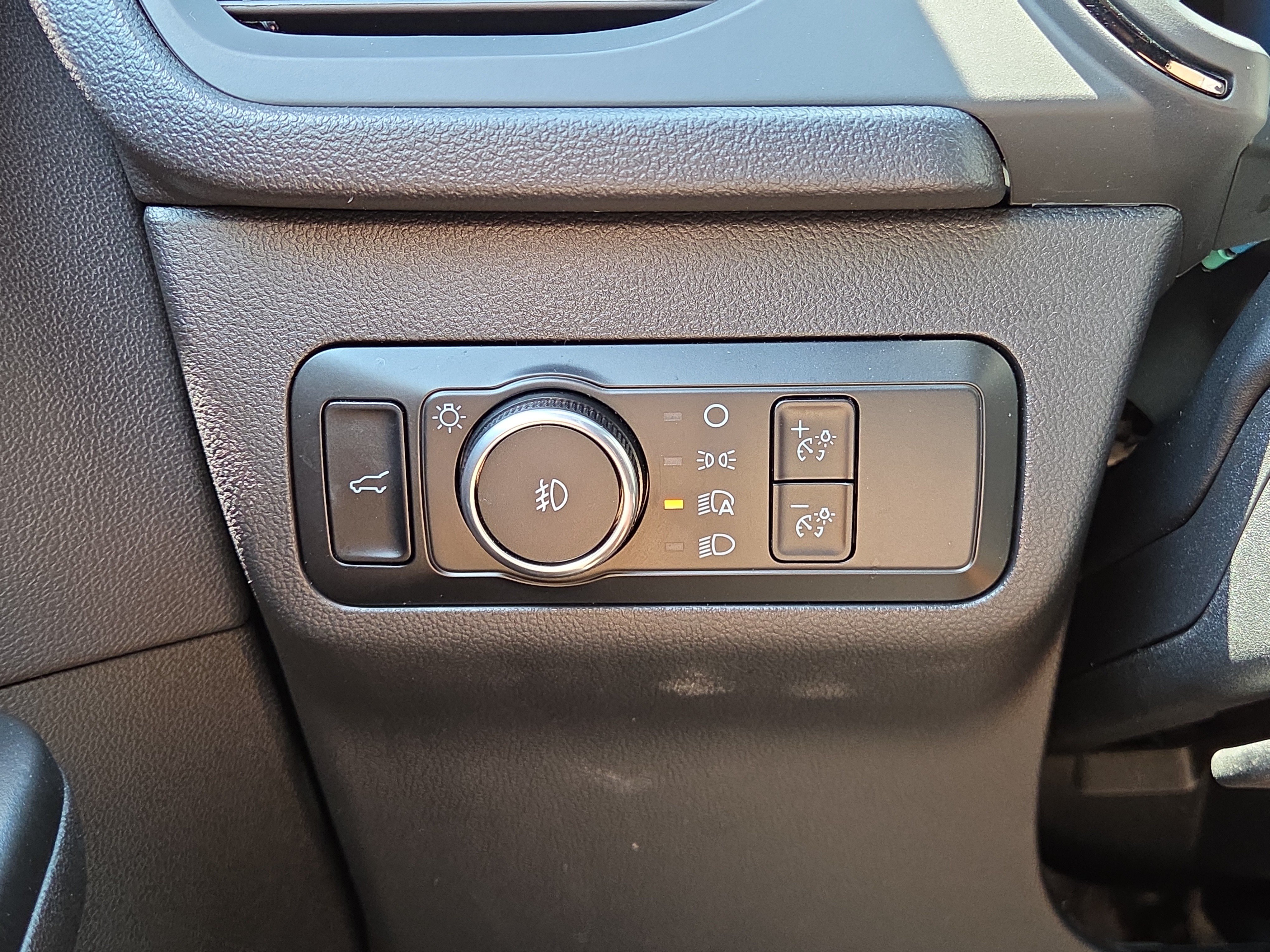 Used 2025 Ford Escape ST-Line Select AWD/4WD image 26