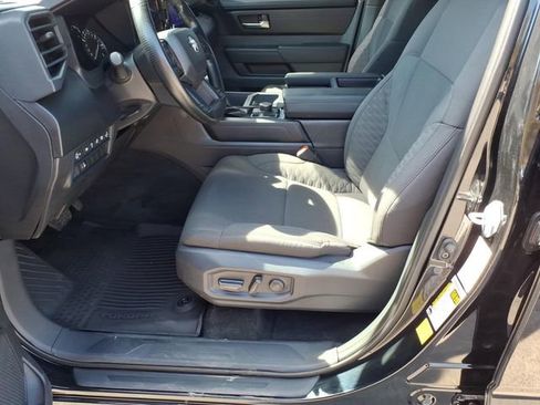 Used 2025 Toyota Tundra SR5 w/ SR5 Convenience Package AWD/4WD image 20