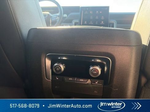 Certified 2025 GMC Yukon XL Denali AWD/4WD image 16
