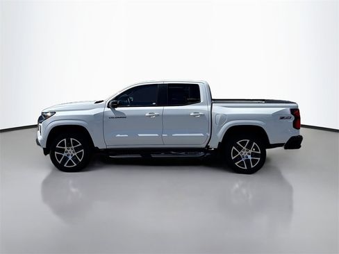 Used 2024 Chevrolet Colorado Z71 w/ Z71 Convenience Package 2 image 4