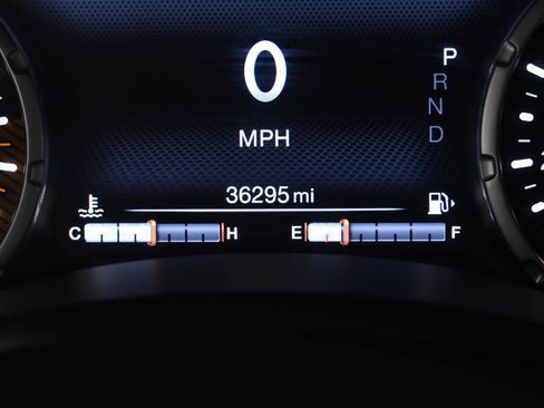Used 2022 Jeep Renegade Limited AWD/4WD image 23